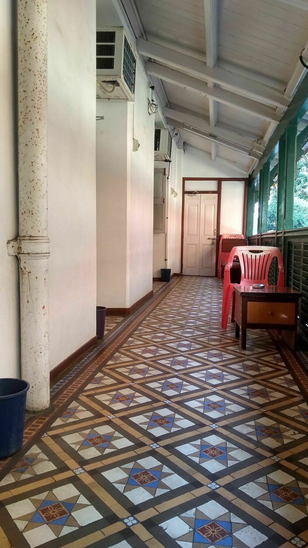Carlton Hotel Mumbai - Behind Taj Mahal Palace Colaba Mumbai Exterior foto